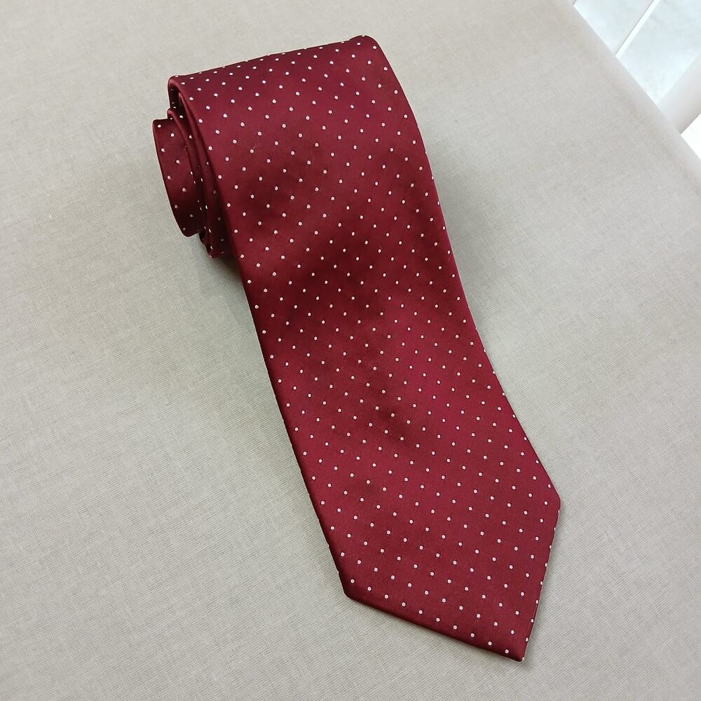 Wembley Vintage Red Polka Dot Necktie 1970s white polyester silk satin WEMCO